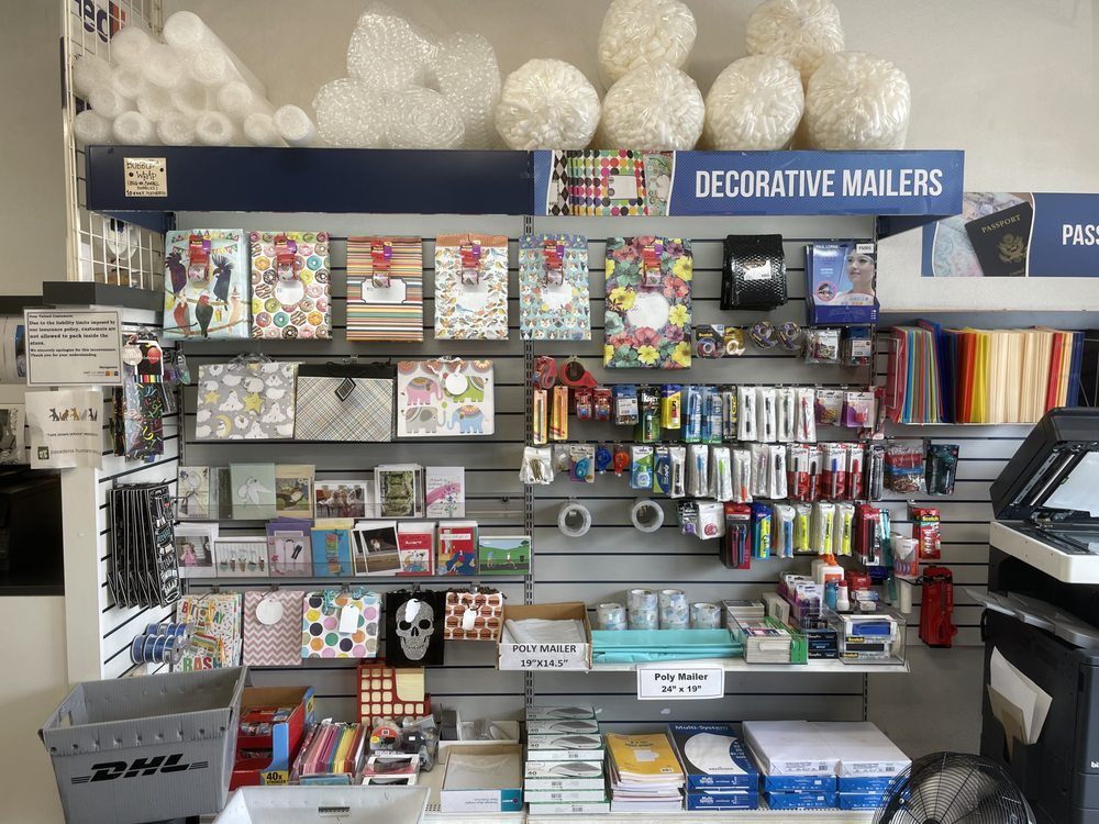 Photo of Mail and More On Hollywood