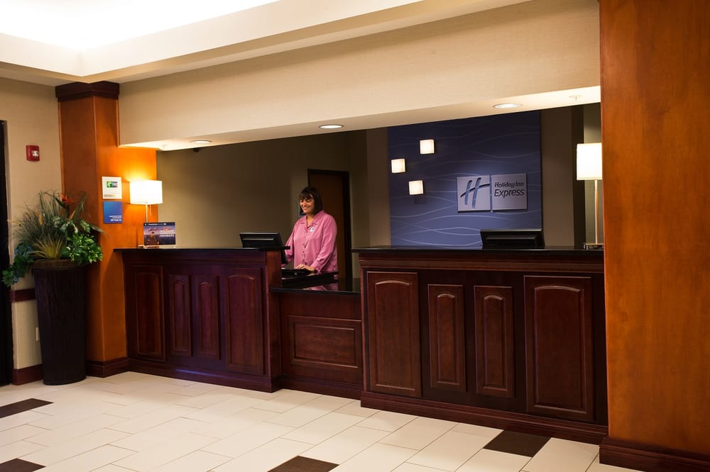 Photo of Holiday Inn Express & Suites Urbandale Des Moines