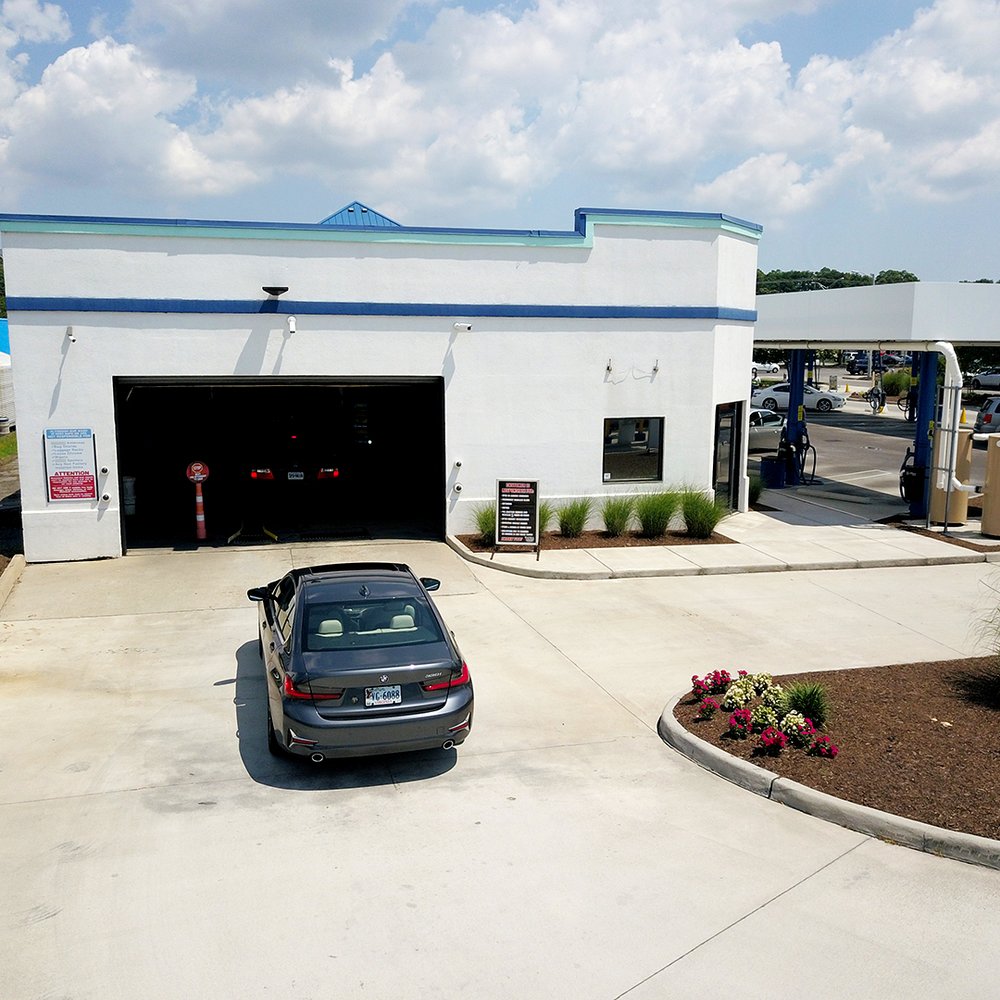 Photo of Hurricane Express Wash