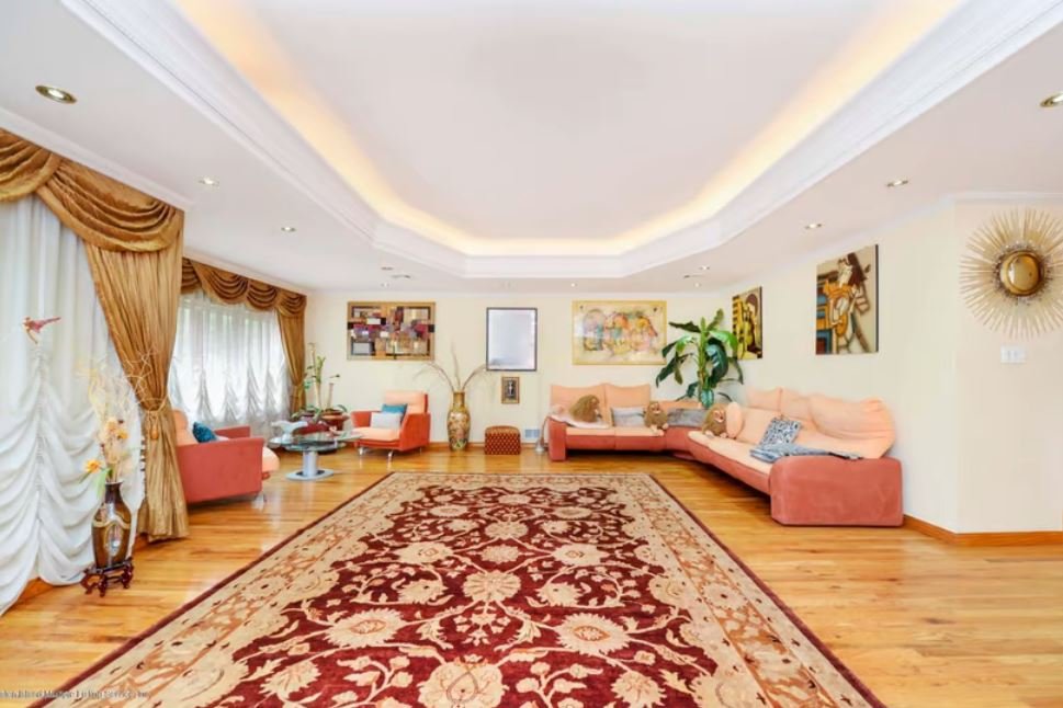 Photo of Robert DeFalco Realty