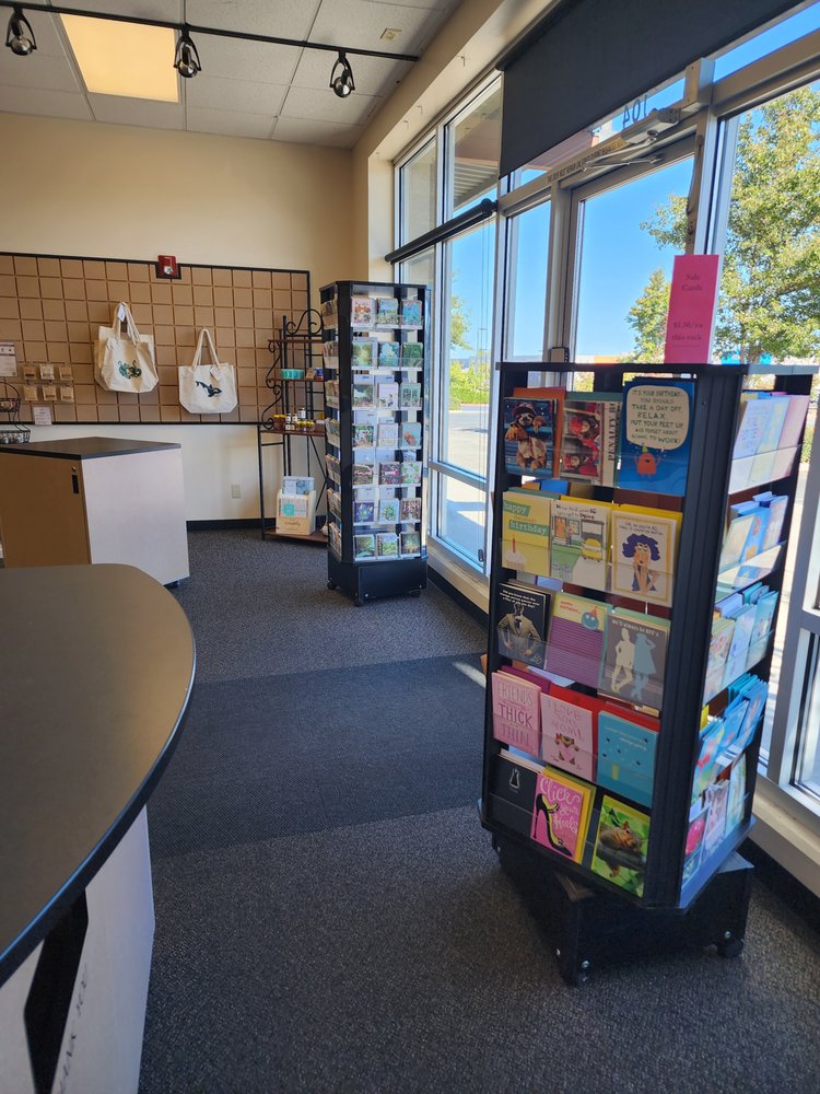 Photo of Mountainside Mail & Gifts