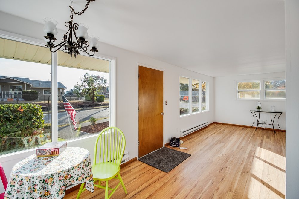 Photo of Marcus Hoffman - REALTOR/Broker John L Scott Real Estate