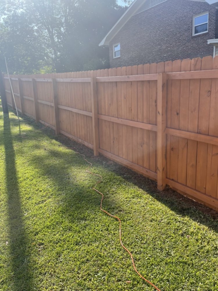 Photo of Cola Pro Fence and Deck Staining