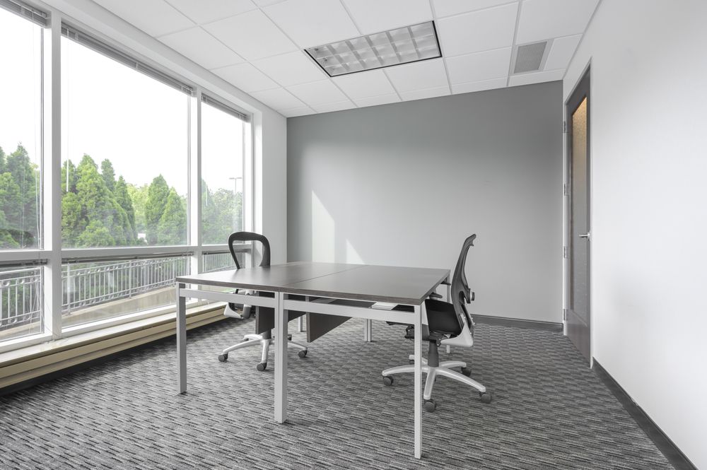 Photo of Regus Kentucky Ormsby III Forest Green