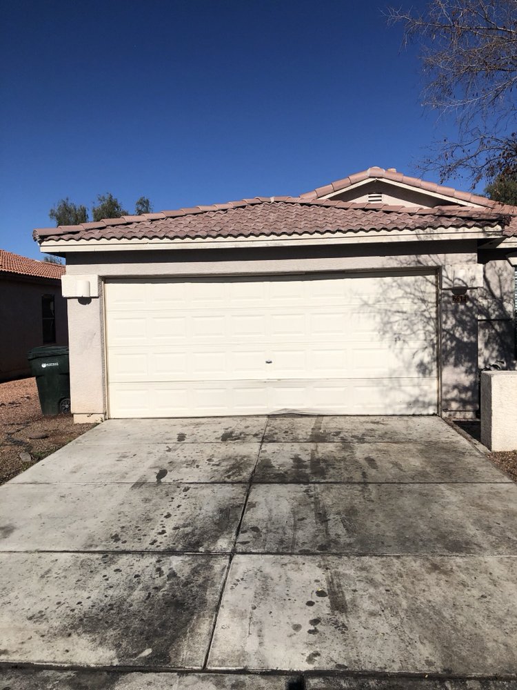 Photo of E'z Powerwashing