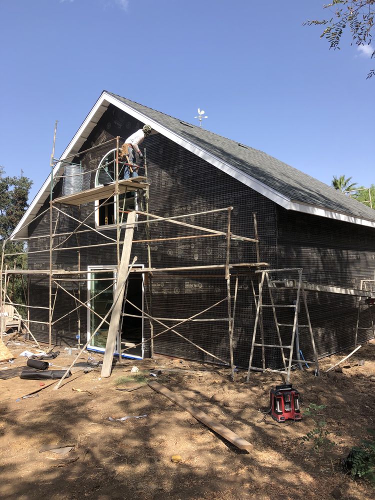 Photo of Stucco Select
