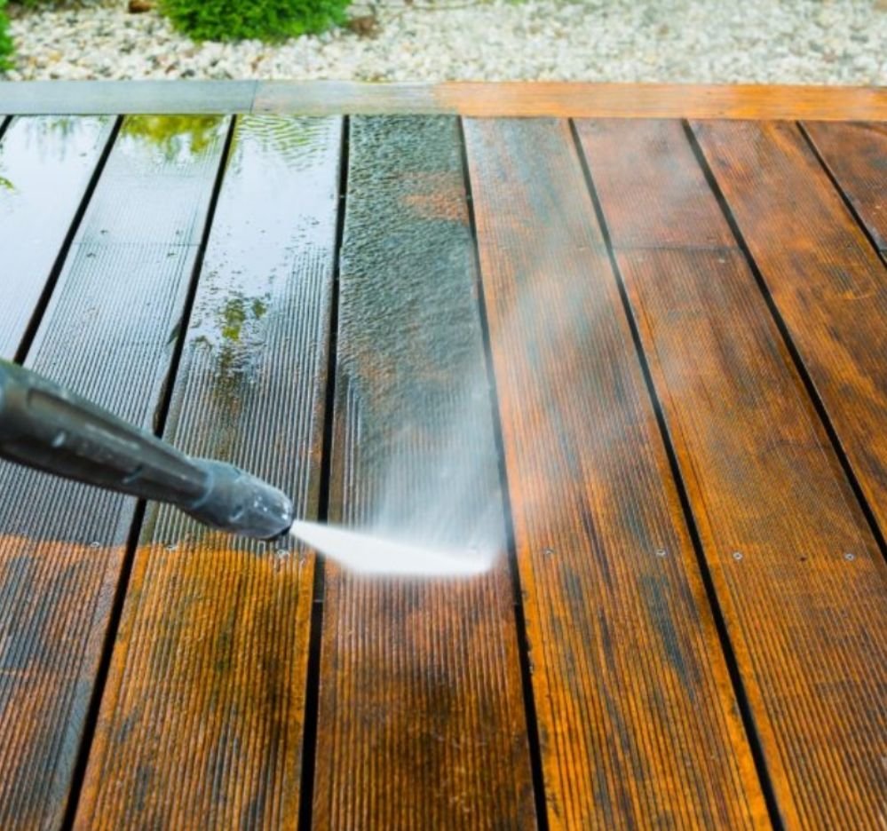 Photo of Bungalow Gutter Cleaning