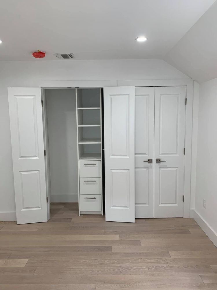 Photo of Ecuavilla Cabinets