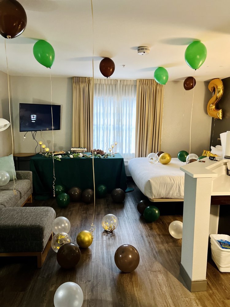 Photo of Upscale Decor
