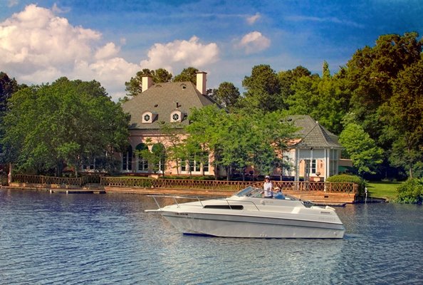 Photo of Debra Sanders - Good Living Realty
