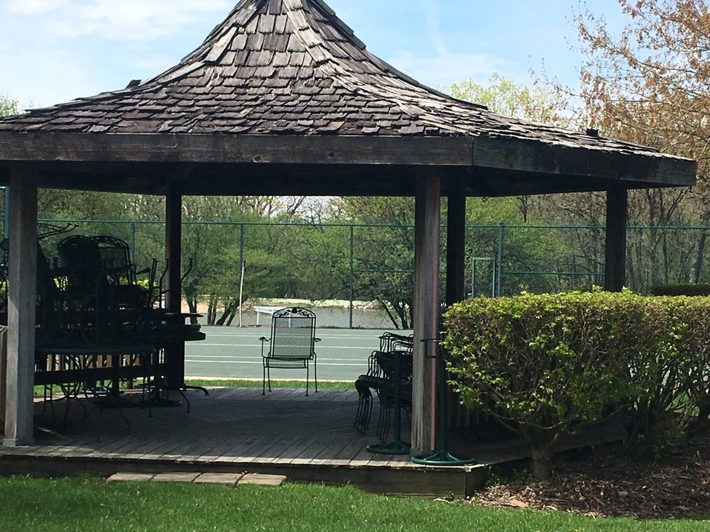 Photo of Oak Brook Bath & Tennis Club