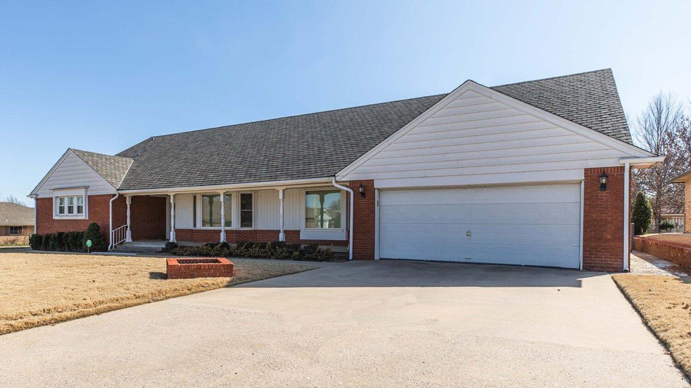 Photo of J & M Roofing & Exteriors