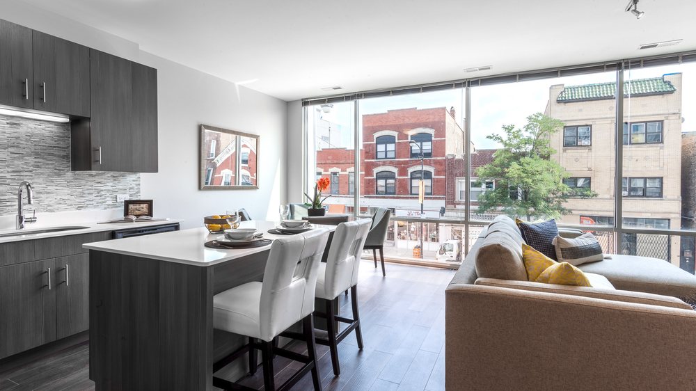Photo of Luxe on Chicago Apartments