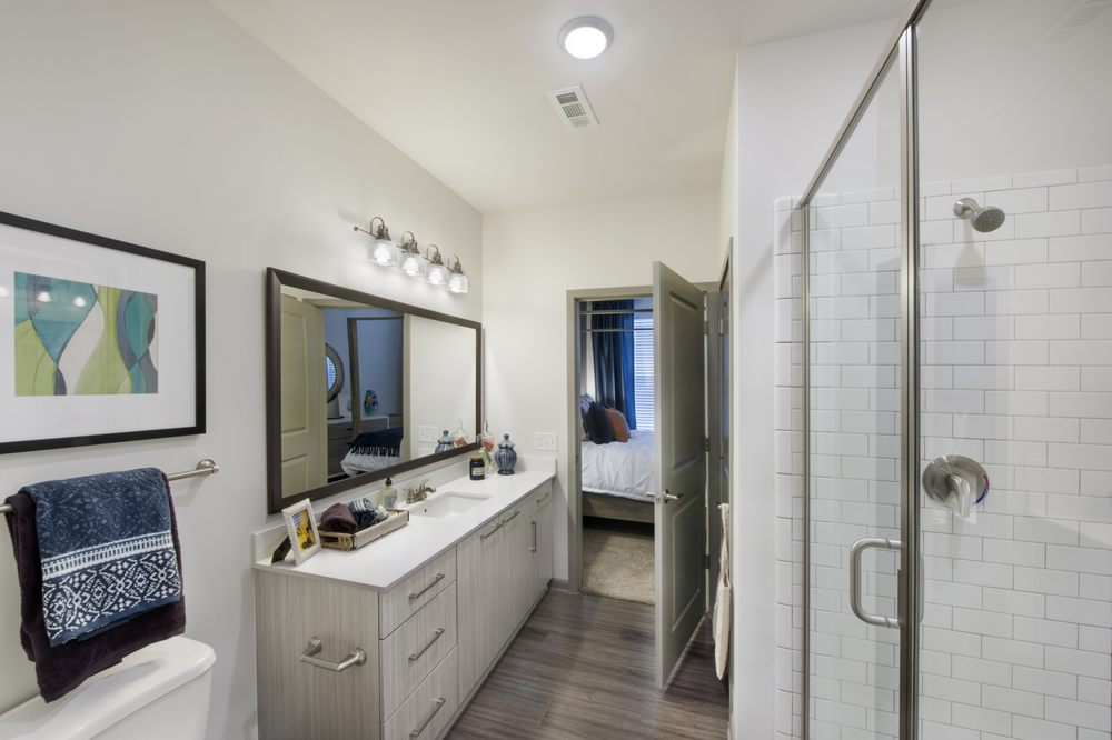 Photo of Glenwood at Grant Park Apartments
