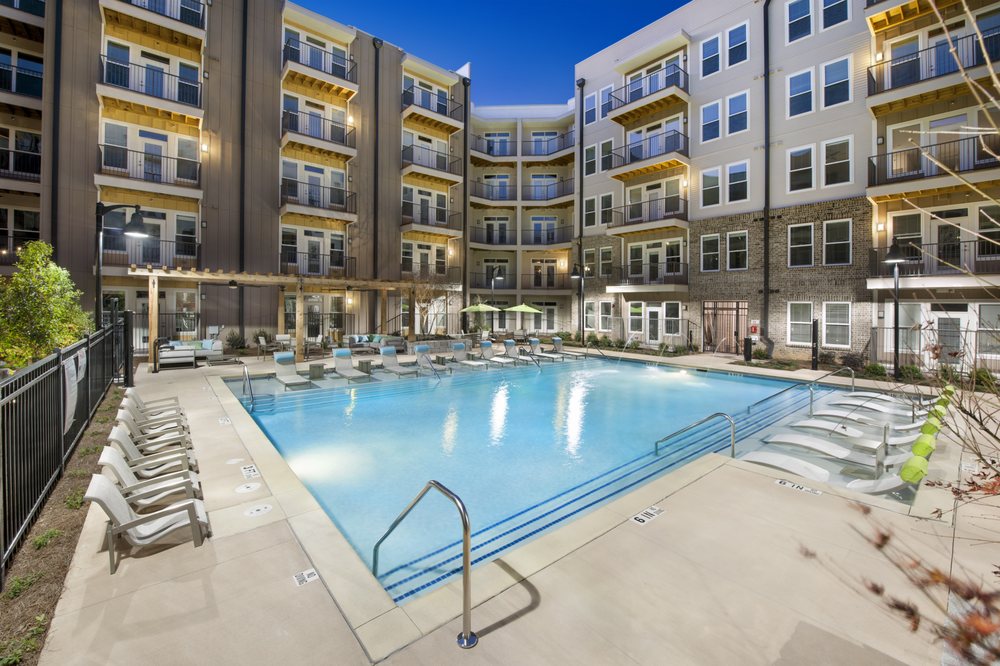 Photo of Glenwood at Grant Park Apartments
