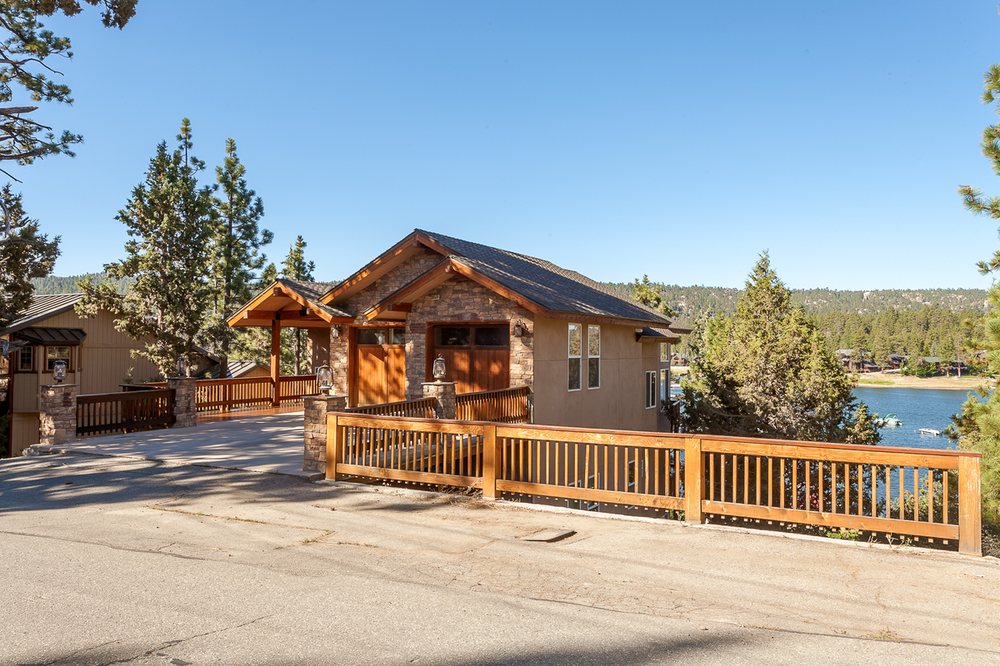 Photo of Surf 2 Snow Real Estate