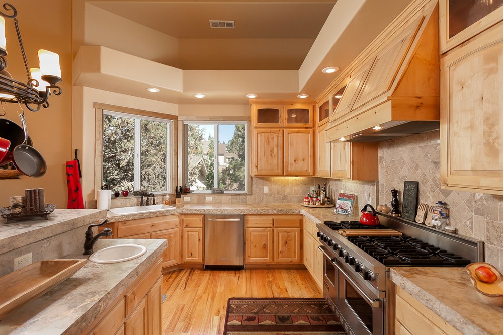 Photo of Surf 2 Snow Real Estate