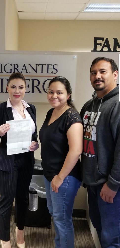 Photo of La Firma Inmigrantes Primero