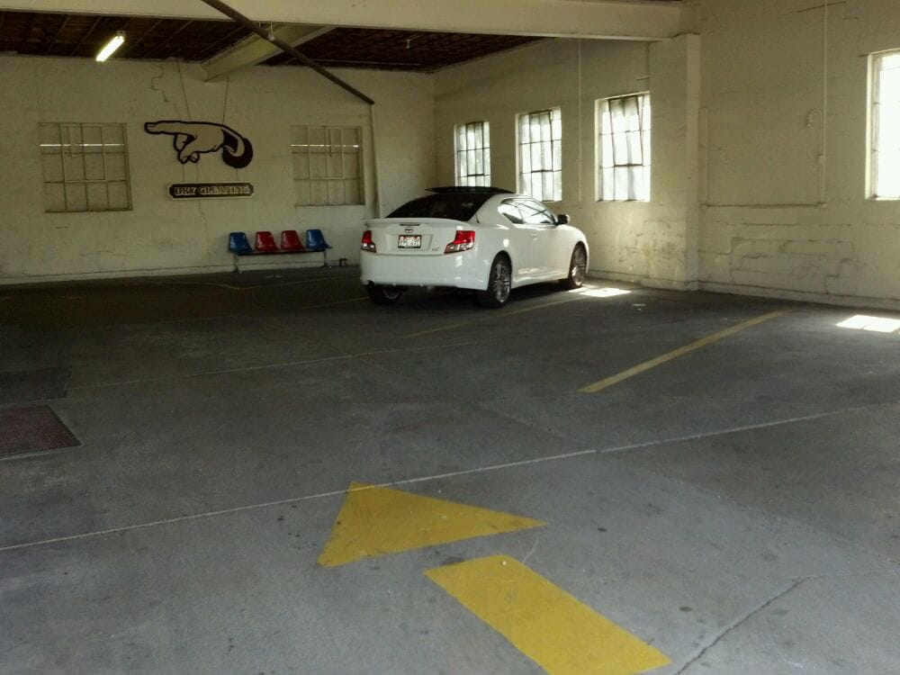Photo of Faye's Laundry & Drycleaning