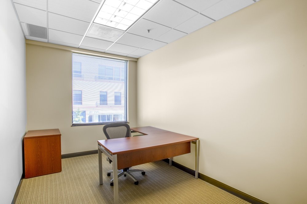 Photo of Regus Missouri Country Club Plaza