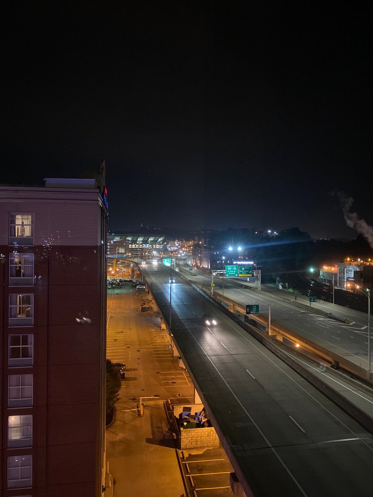 Photo of Holiday Inn Express & Suites Pittsburgh North Shore