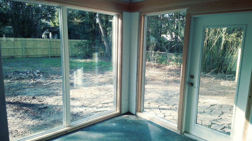 Photo of Windowman Amor