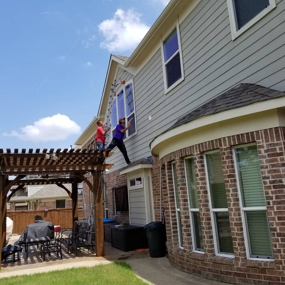 Photo of Metroplex Window and Gutter Cleaning