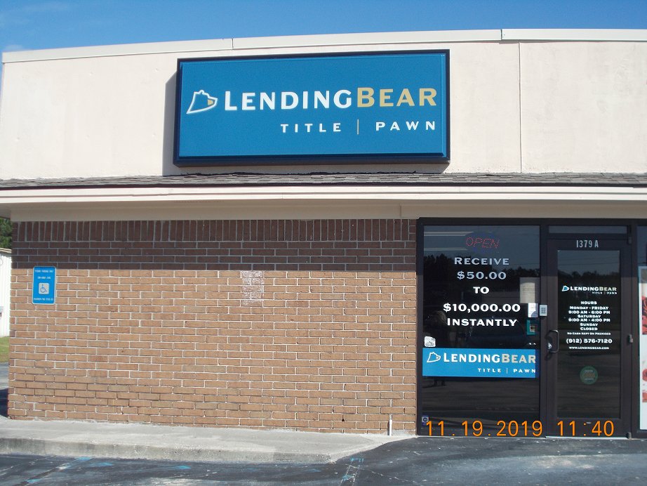 Photo of Lending Bear