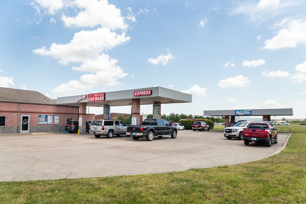 Photo of Red Oak Car Wash