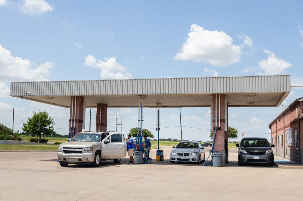 Photo of Red Oak Car Wash