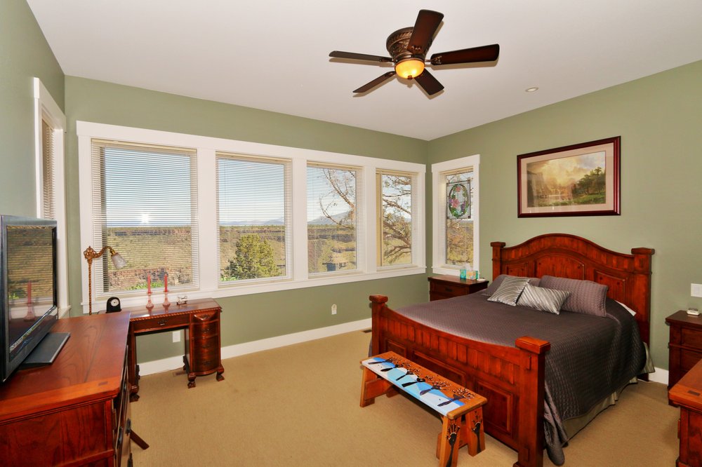 Photo of Eaton Realty Group
