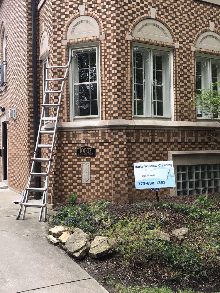 Photo of Harty Window and Gutter Cleaning
