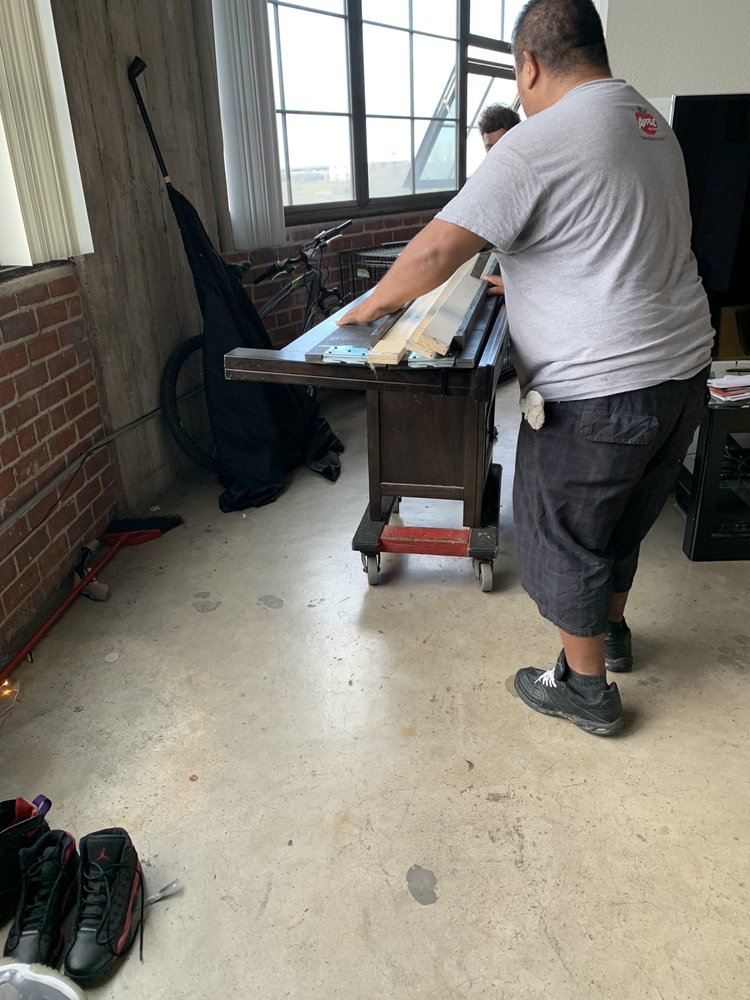 Photo of Apple Moving Houston