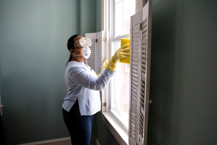 Photo of Les Mess Cleaning & Decluttering