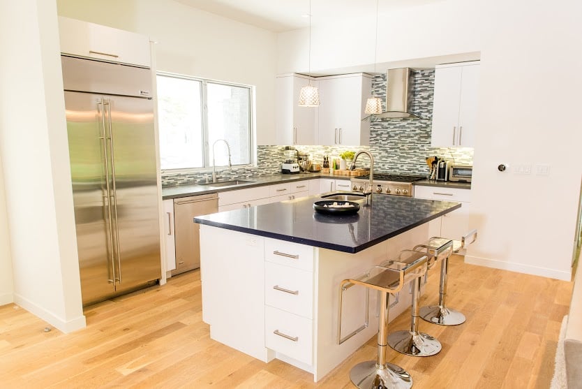 Photo of Interiors 86