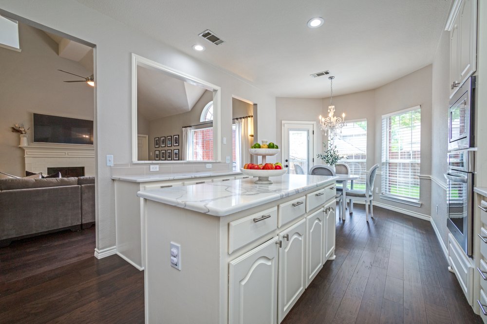 Photo of Nina Bhanot - Compass Realty