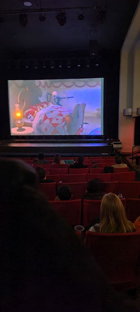 Photo of The Oaks Theater