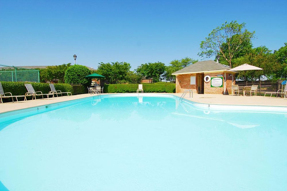 Photo of Lake Bradford Apartments