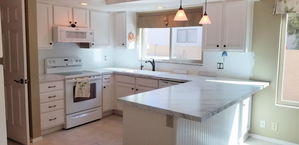 Photo of Lee's Counter Tapps Tops