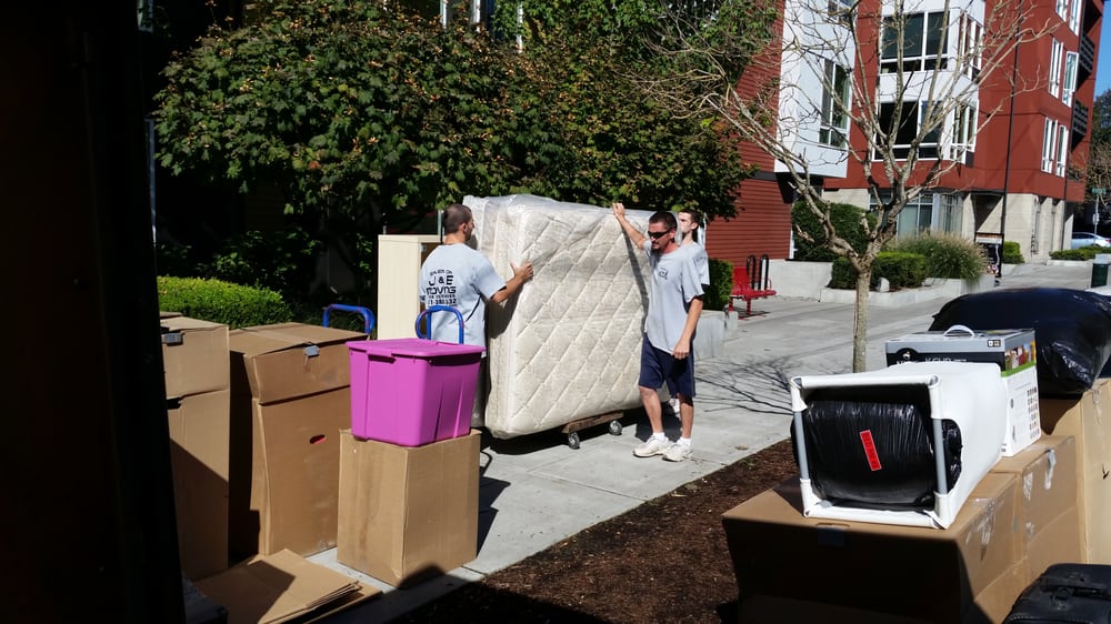 Photo of J & E Moving