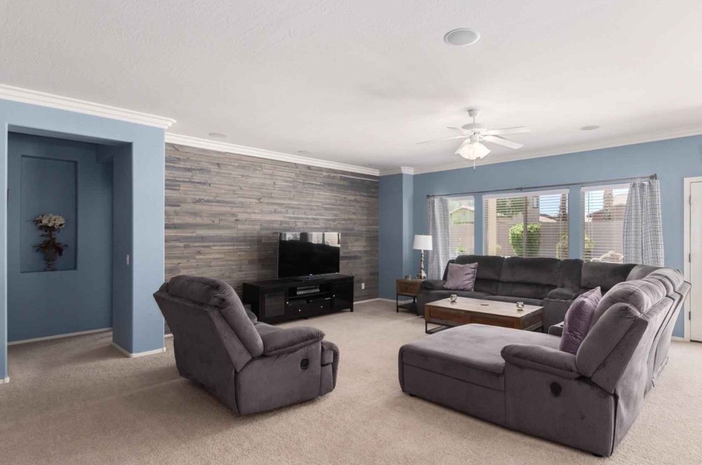 Photo of American Standard Painting
