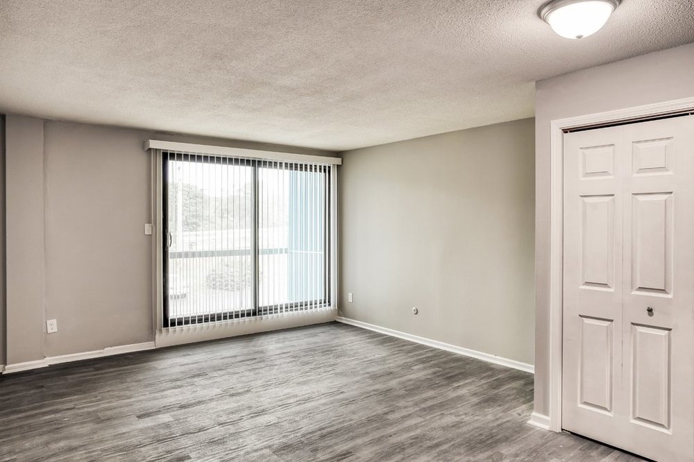 Photo of Edgewater Apartments