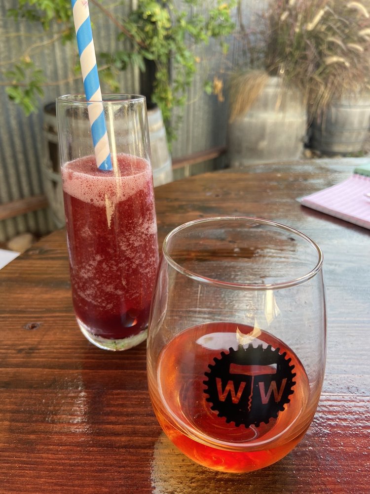 Photo of La Mesa Wine Works