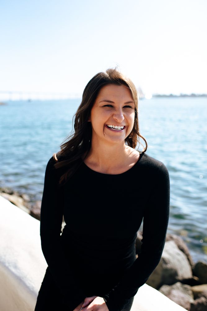 Photo of Holly Barr