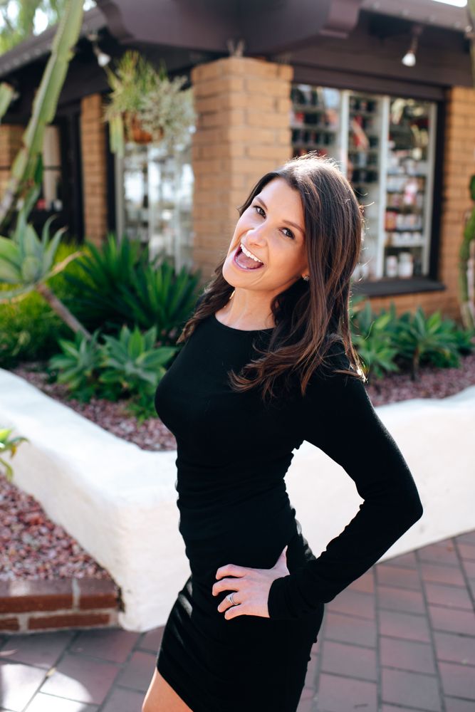 Photo of Holly Barr