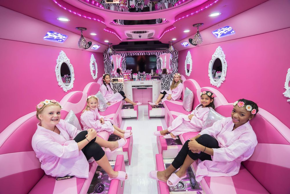 Photo of Rockstar Spa Bus