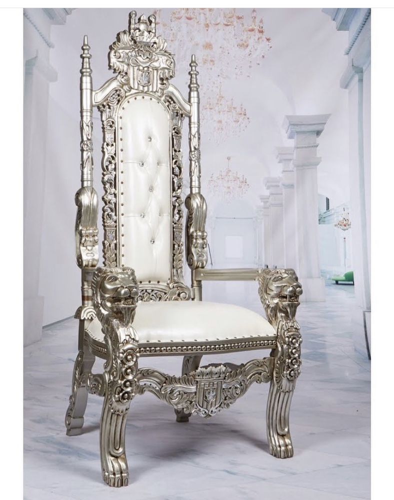 Photo of Queens Decor