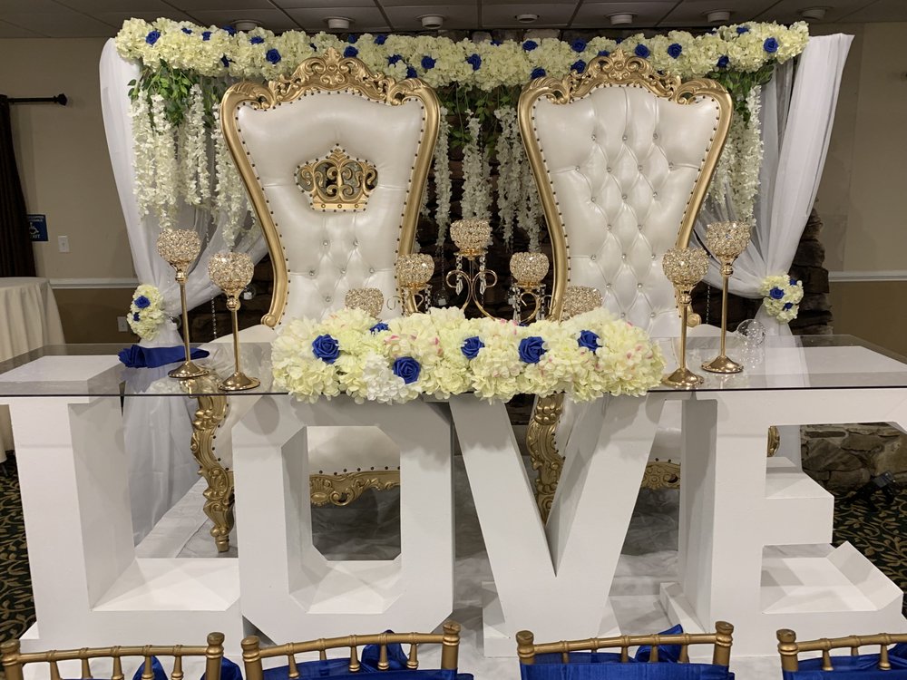 Photo of Queens Decor