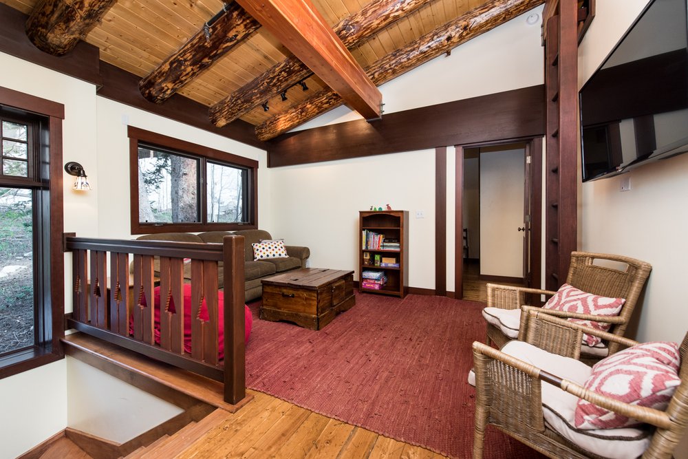 Photo of Cottonwood Lodging Company