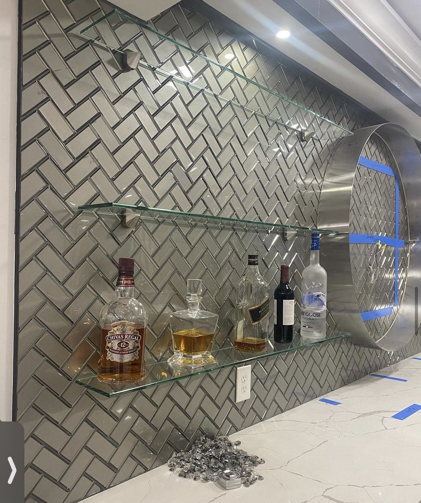 Photo of Estrada glass